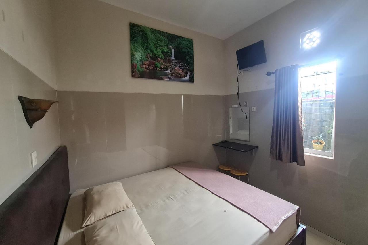 Capital O 93250 Hotel Tirta Kencana 2 Baturaden Banyumas Exterior photo