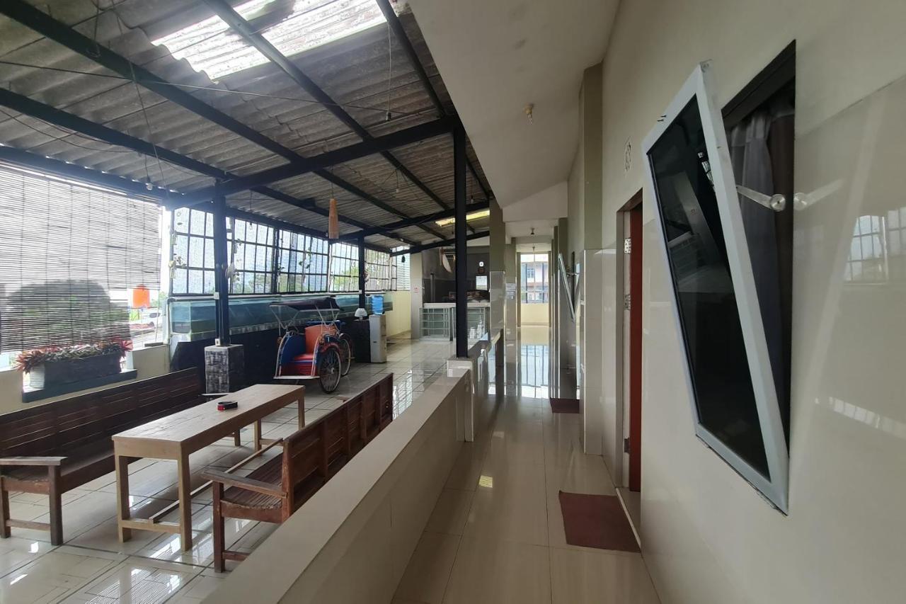 Capital O 93250 Hotel Tirta Kencana 2 Baturaden Banyumas Exterior photo
