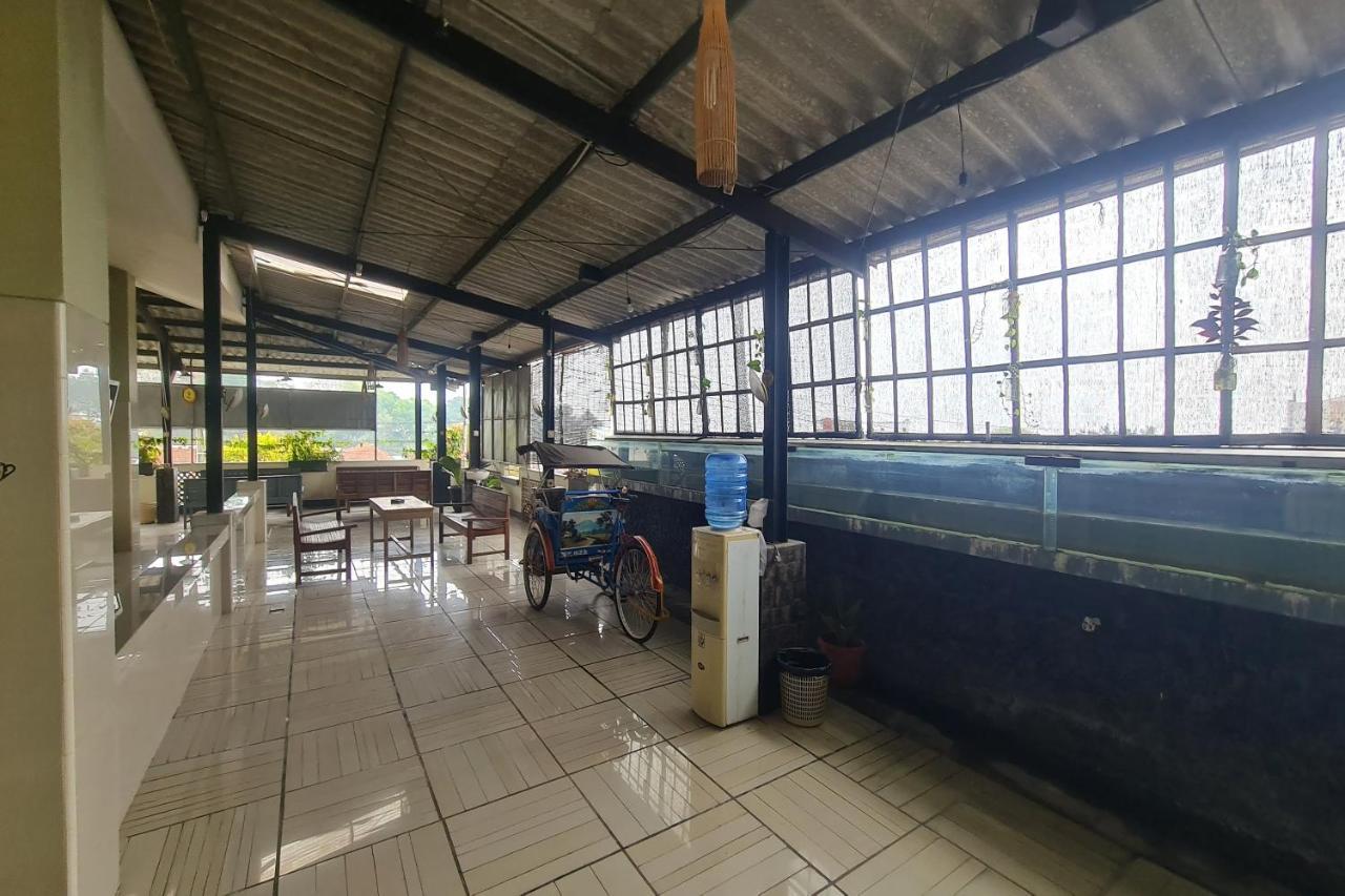 Capital O 93250 Hotel Tirta Kencana 2 Baturaden Banyumas Exterior photo